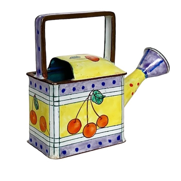 VINTAGE 1999 KELVIN CHEN ENAMEL ON COPPER MINIATURE HAND-PAINTED 🍒 WATERING CAN - Picture 5 of 13